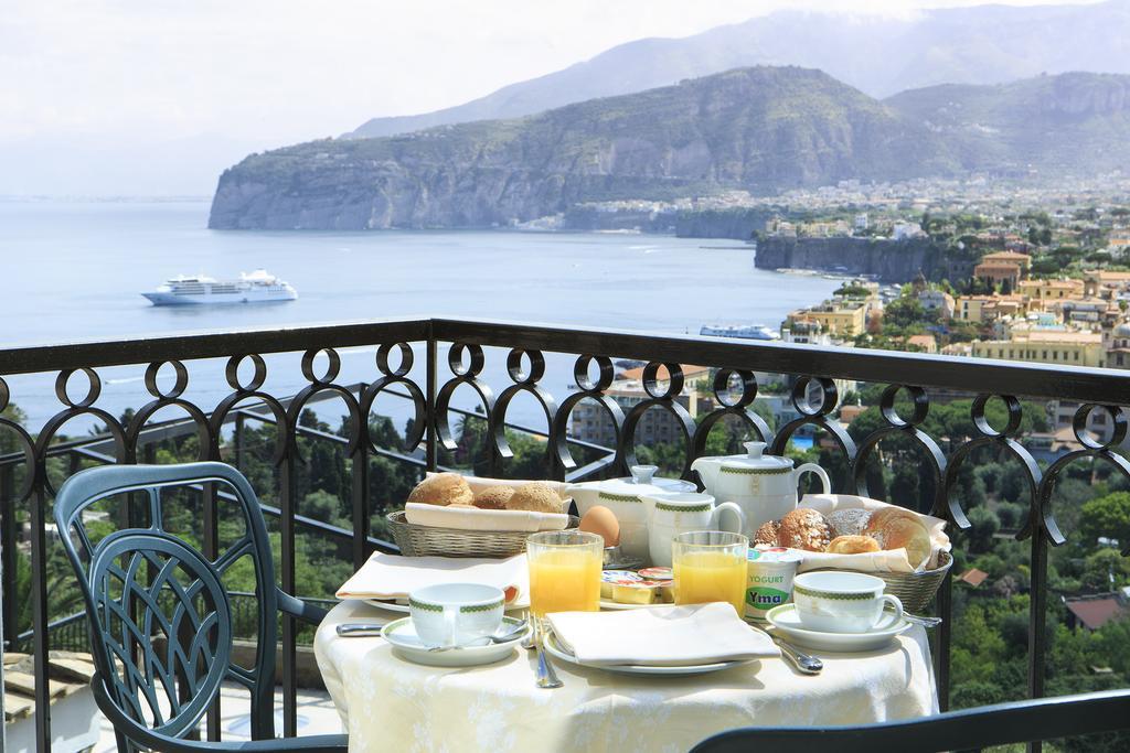 Grand Hotel Capodimonte Sorrento Esterno foto