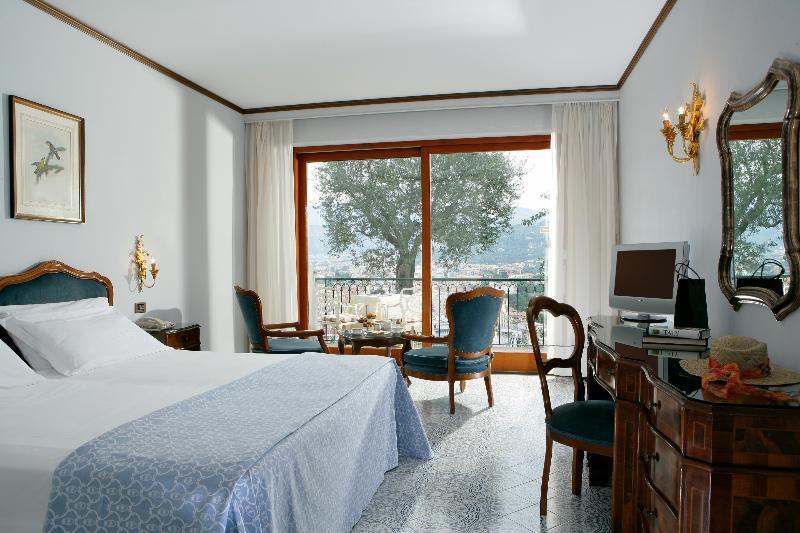 Grand Hotel Capodimonte Sorrento Camera foto