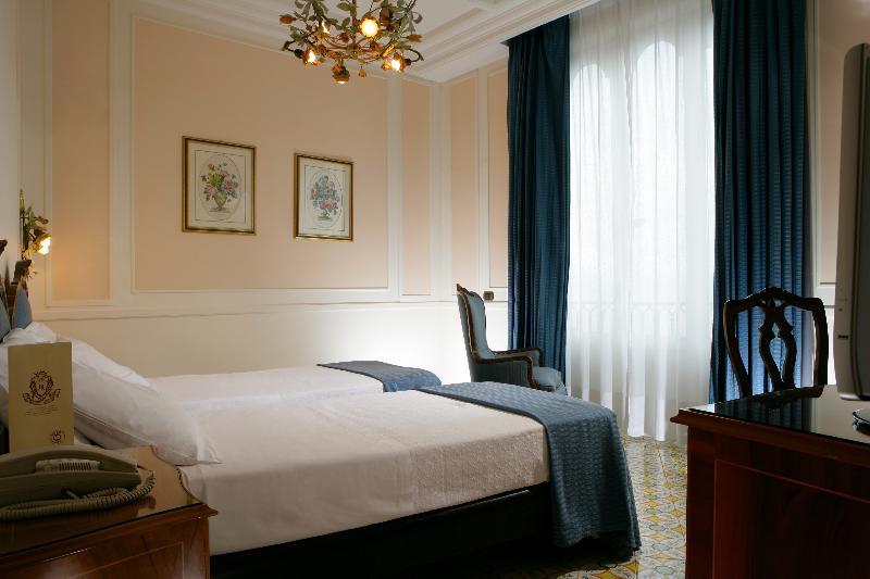 Grand Hotel Capodimonte Sorrento Camera foto